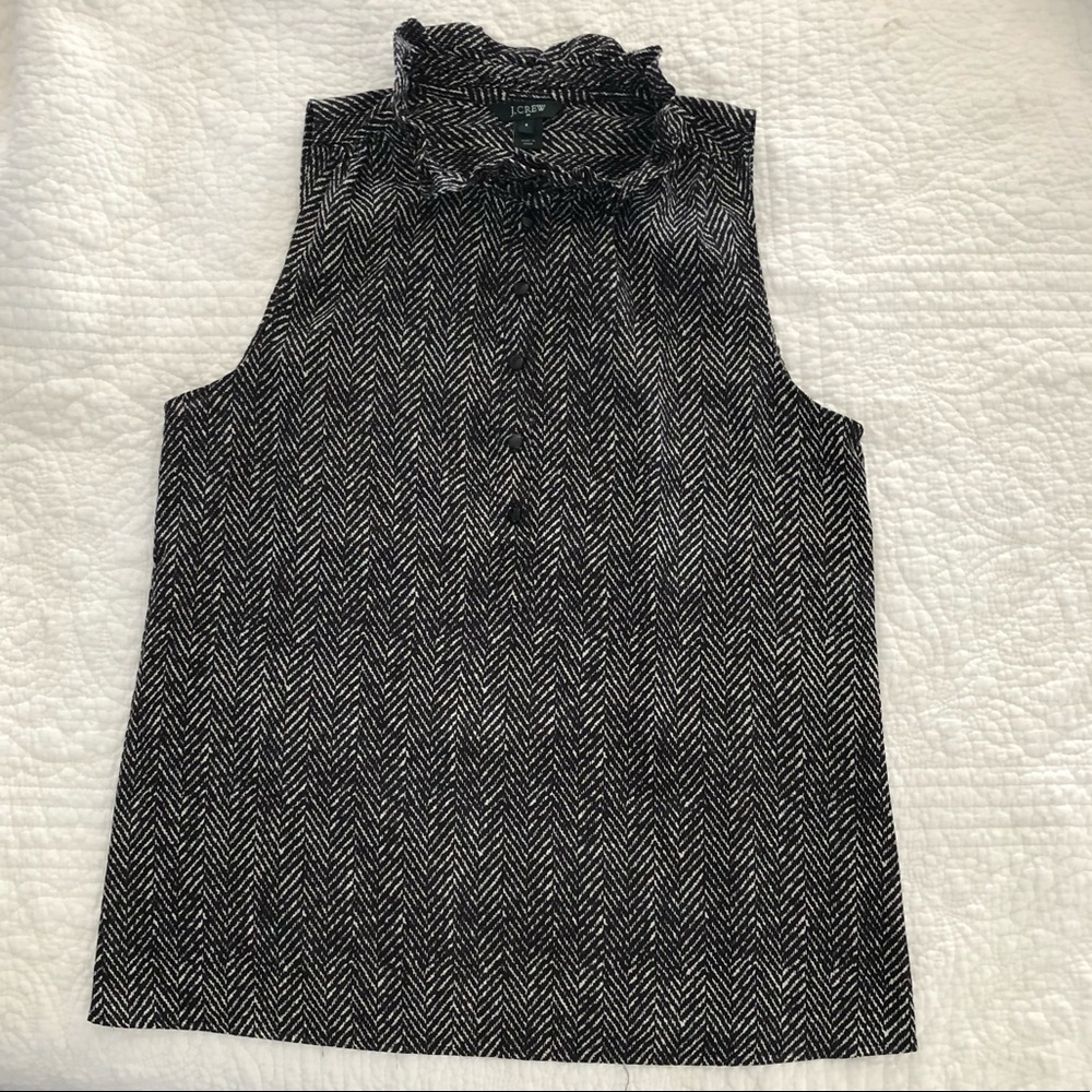 J CREW Sleeveless Blouse, Ruffle Neck, Size 6, EUC